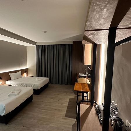 Roxy Hotel Aiman Kuching Zewnętrze zdjęcie