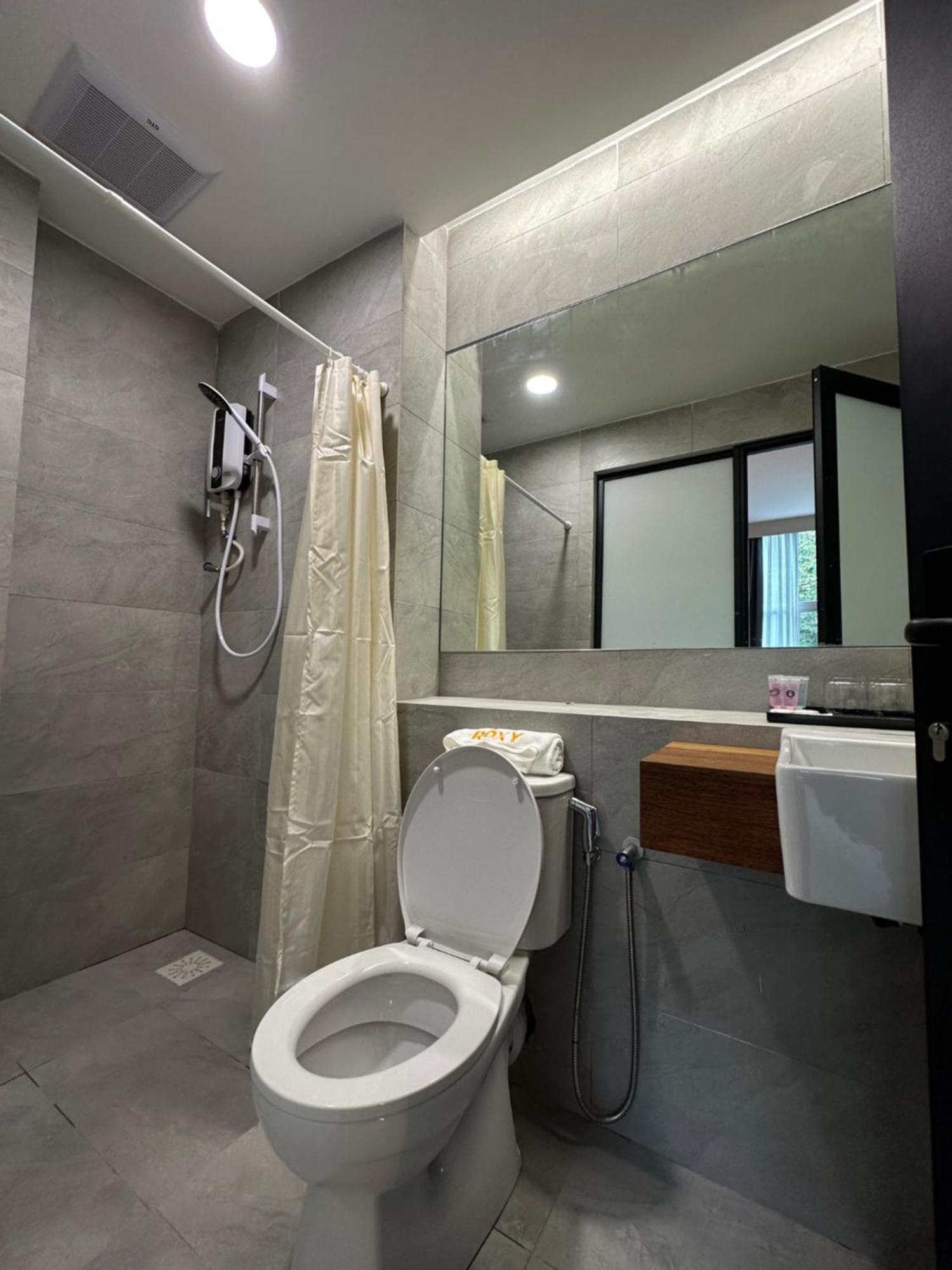 Roxy Hotel Aiman Kuching Zewnętrze zdjęcie